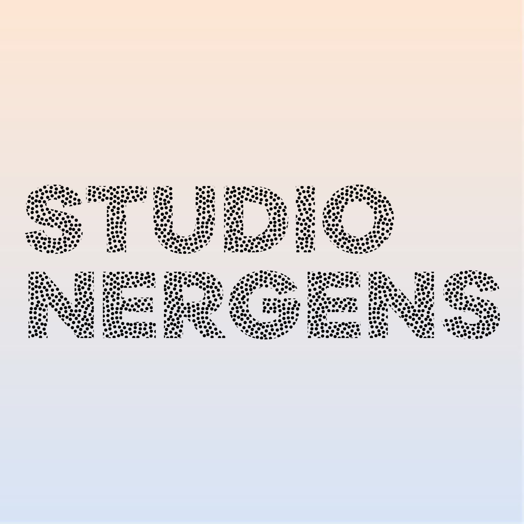 Black dotted text reading “STUDIO NERGENS” on a soft beige-to-light blue gradient background.