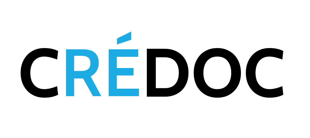 The logo of the CREDOC with the letters CDOC written in black; the letters R and E are written in blue.